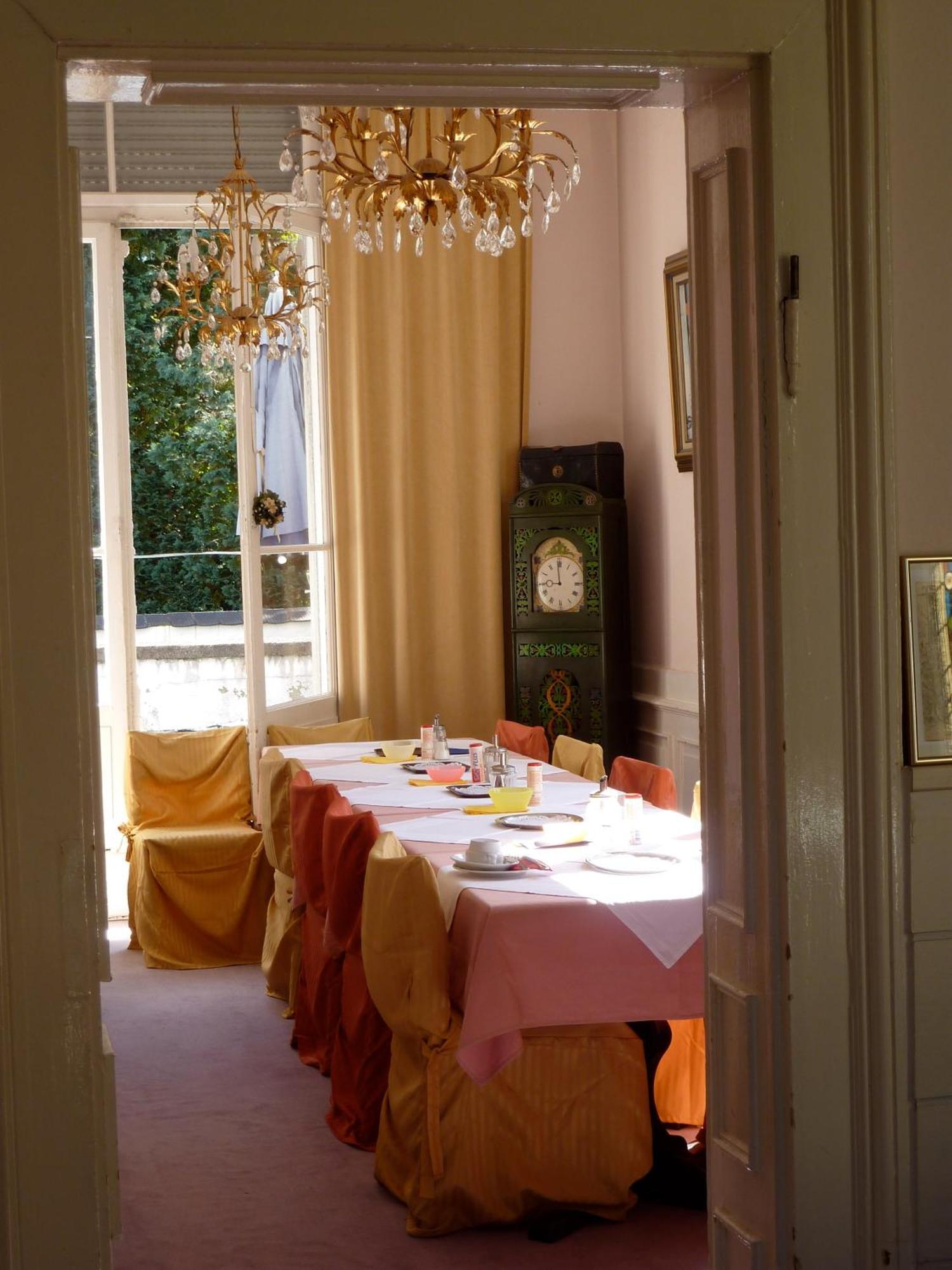 Hotel Waldfriede Дармщат Екстериор снимка