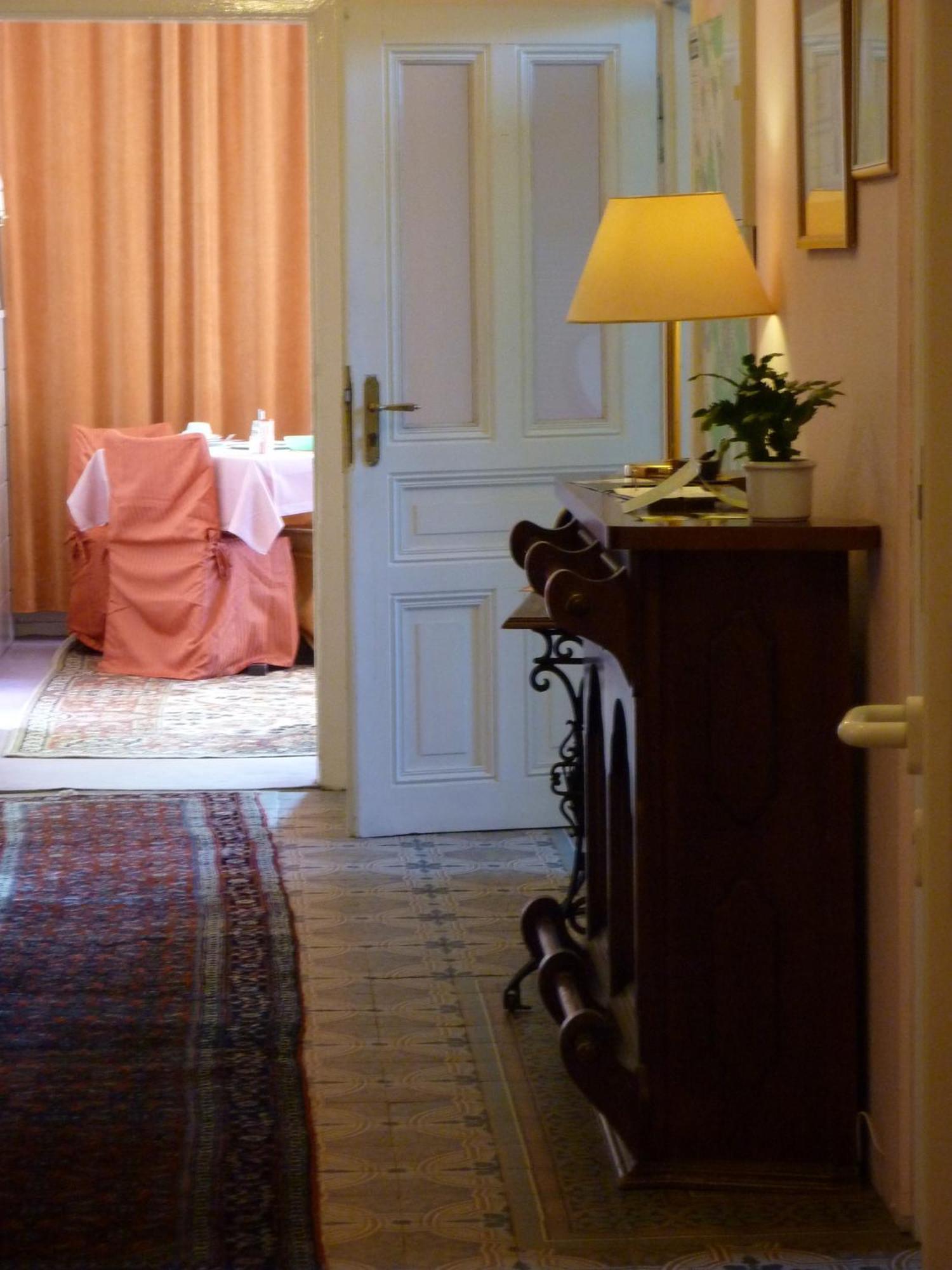 Hotel Waldfriede Дармщат Екстериор снимка