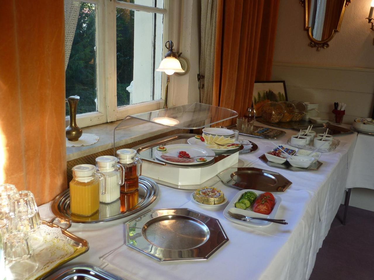 Hotel Waldfriede Дармщат Екстериор снимка